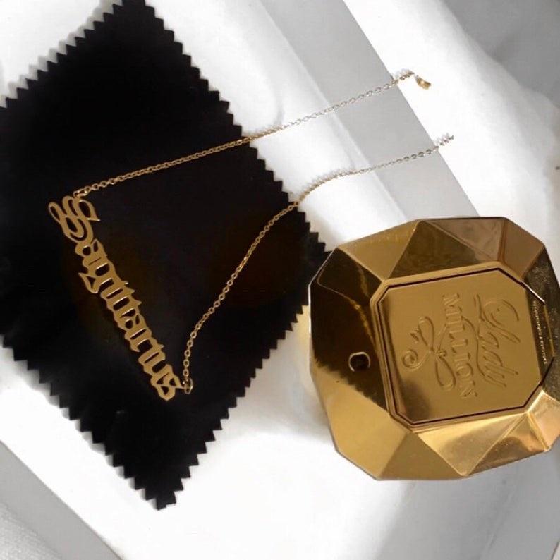 Collier Zodiac Old English Paris Flavor