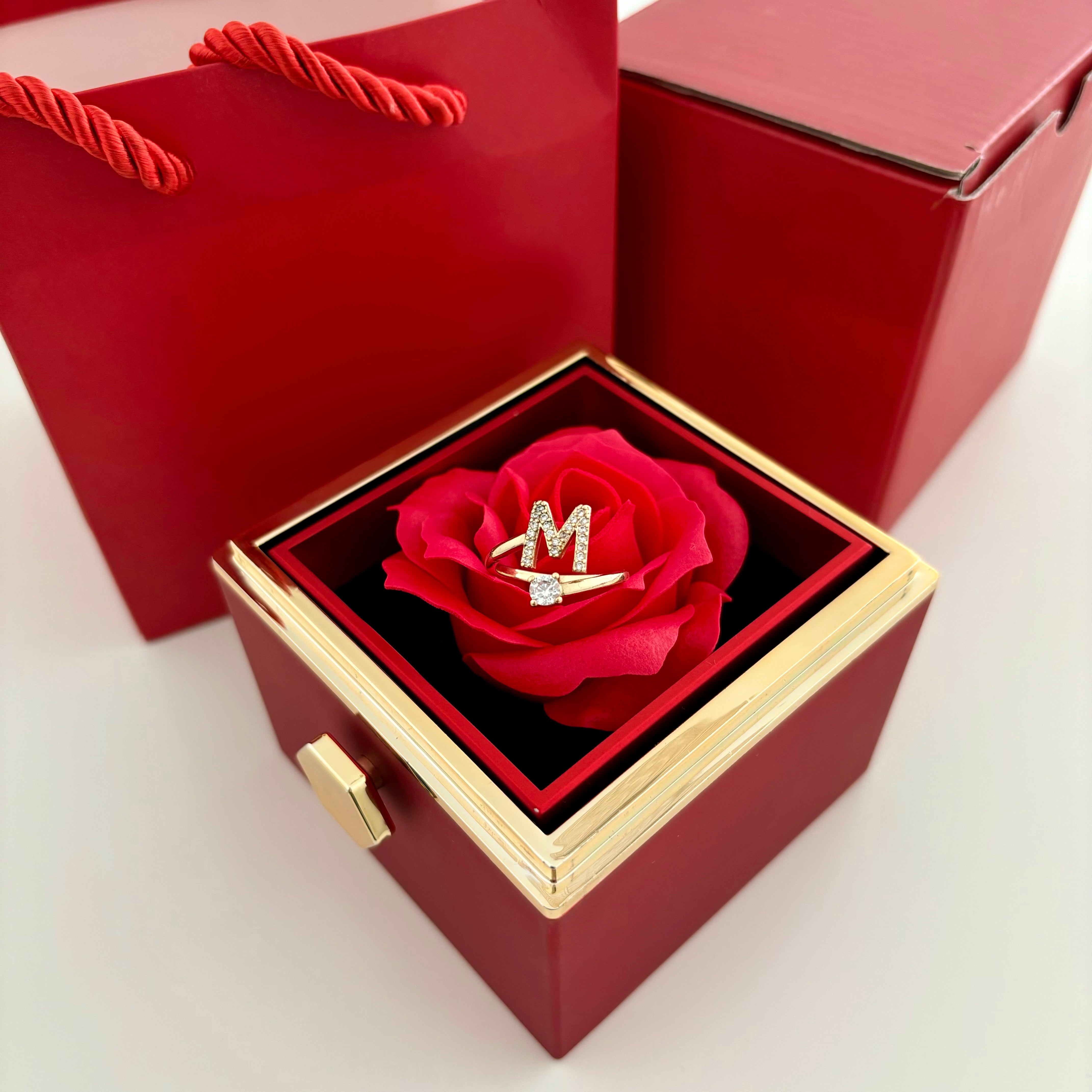 Coffret Rose Éternelle - Avec Bague Initiale & Rose